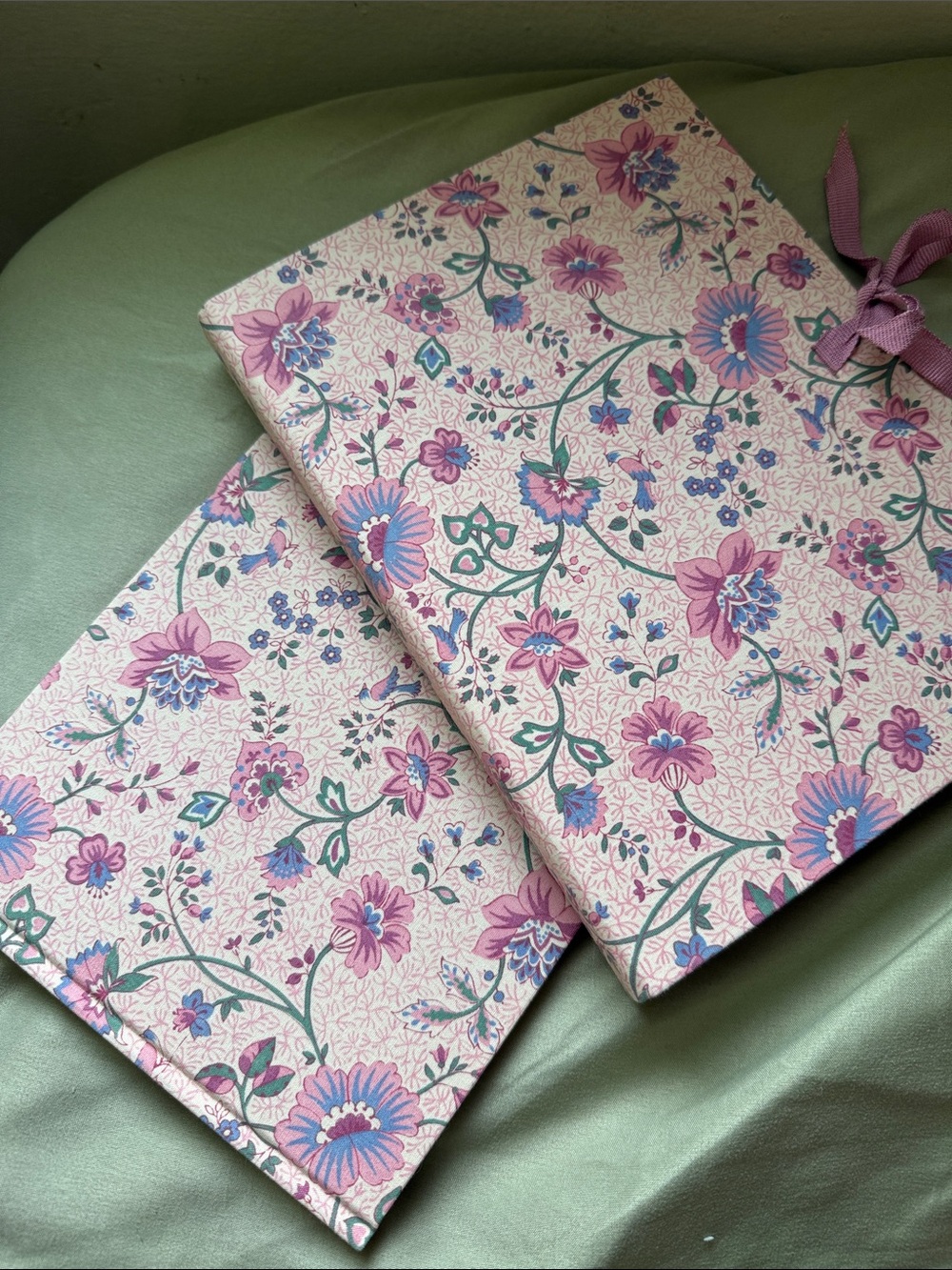 Vintage Floral Hardcover planner & stationary Set in Pink & Lavender